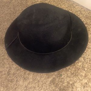 Mint condition brixton hat worn. Once